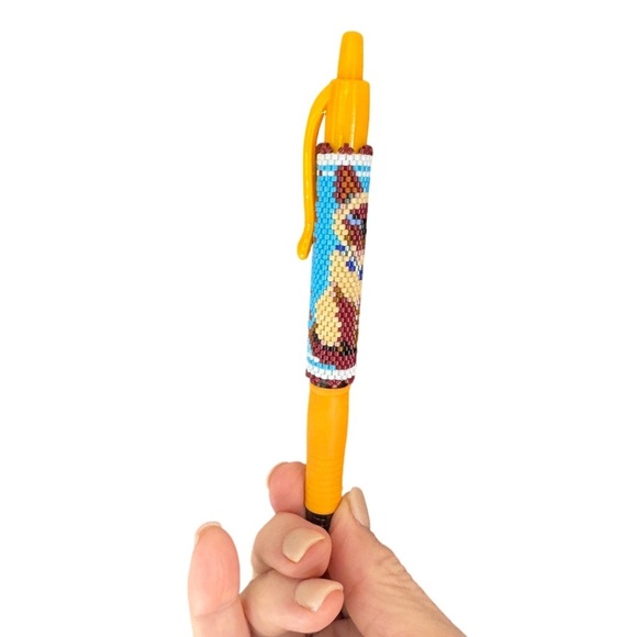 Hand crafted beaded Siamese cat pen wrap brick stitch G2 Pilot Pen - removable - Picture 10 of 12